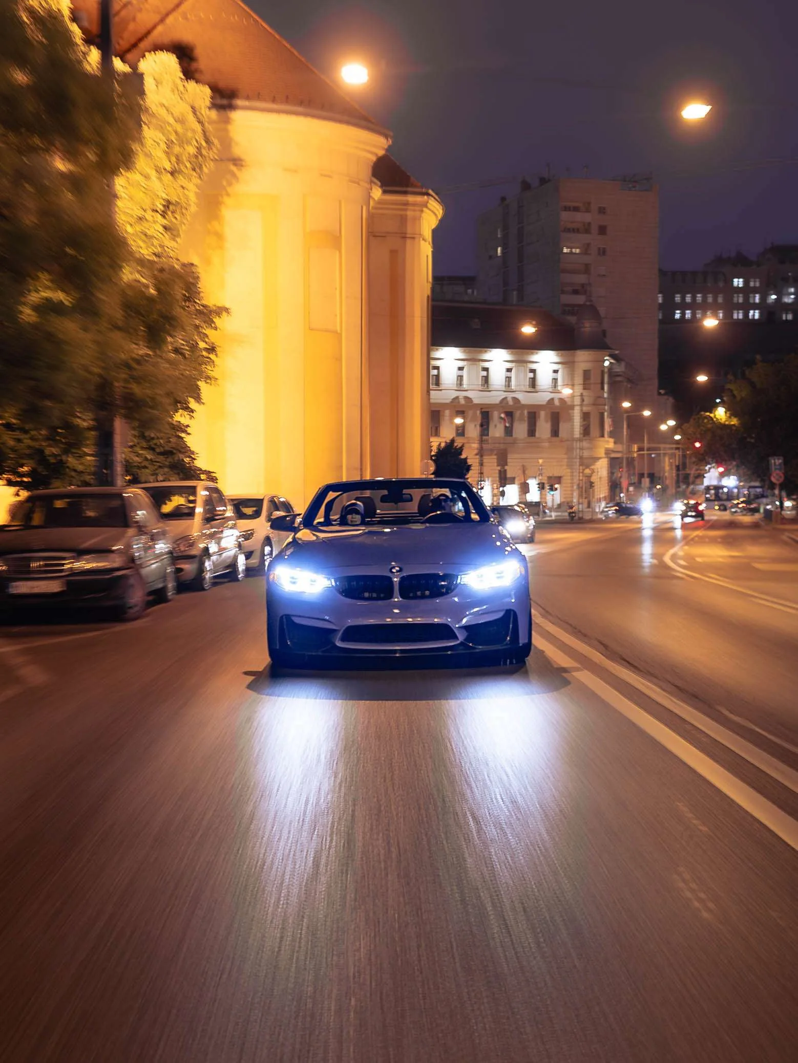 BMW M4 F83, street amber