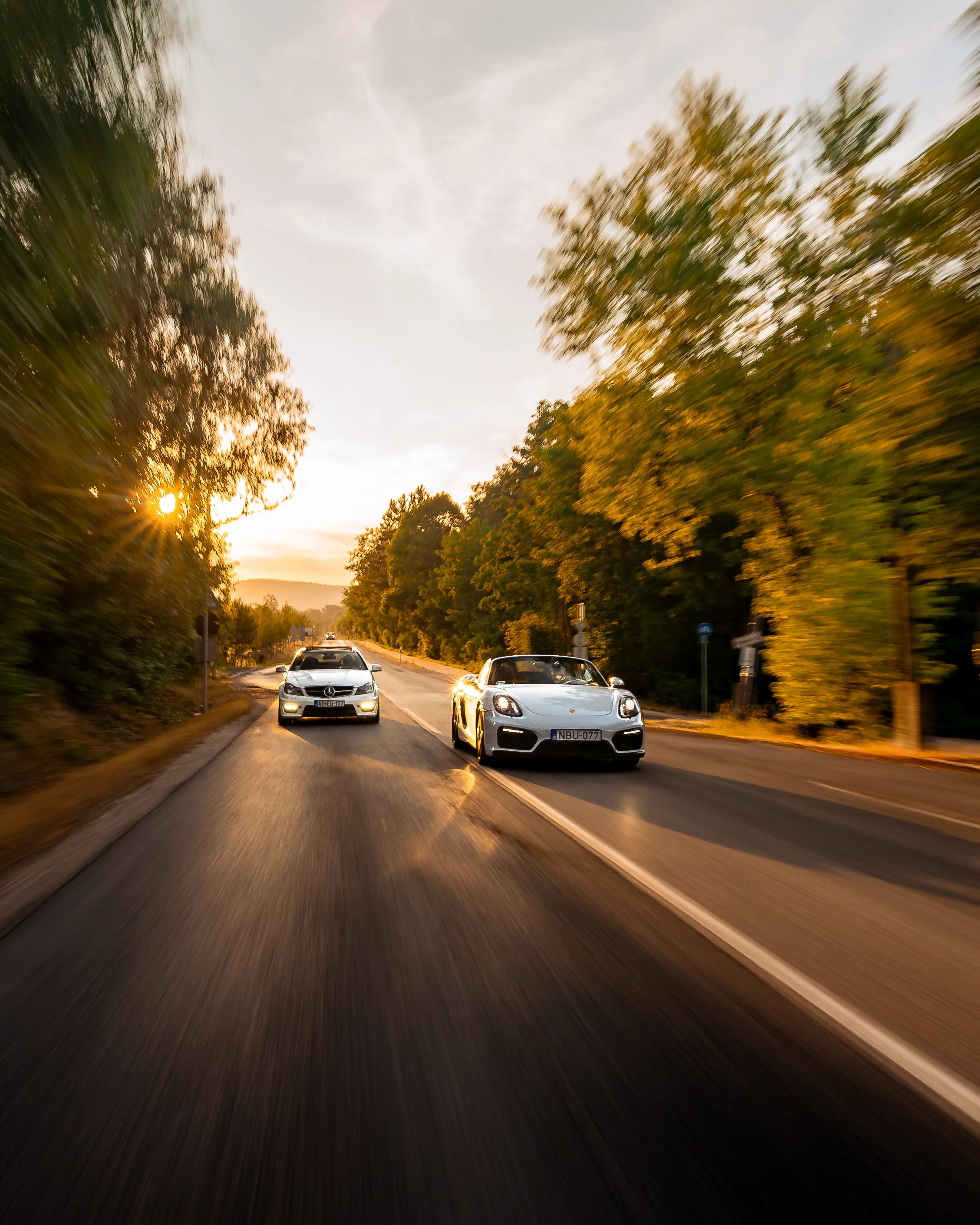 Mercedes-AMG C 63 / Porsche 718 Boxster GTS, frame 1