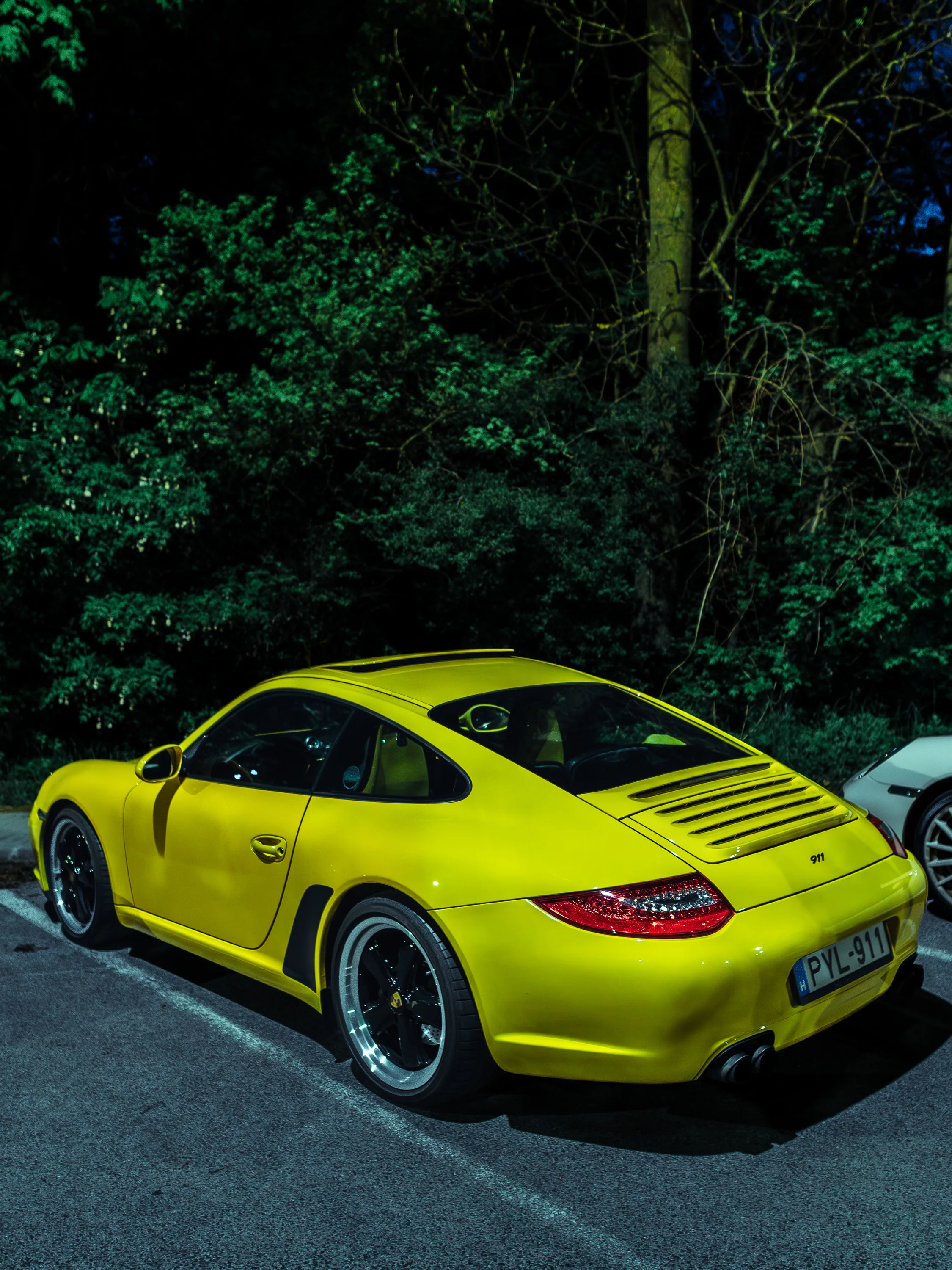 Porsche, frame 2