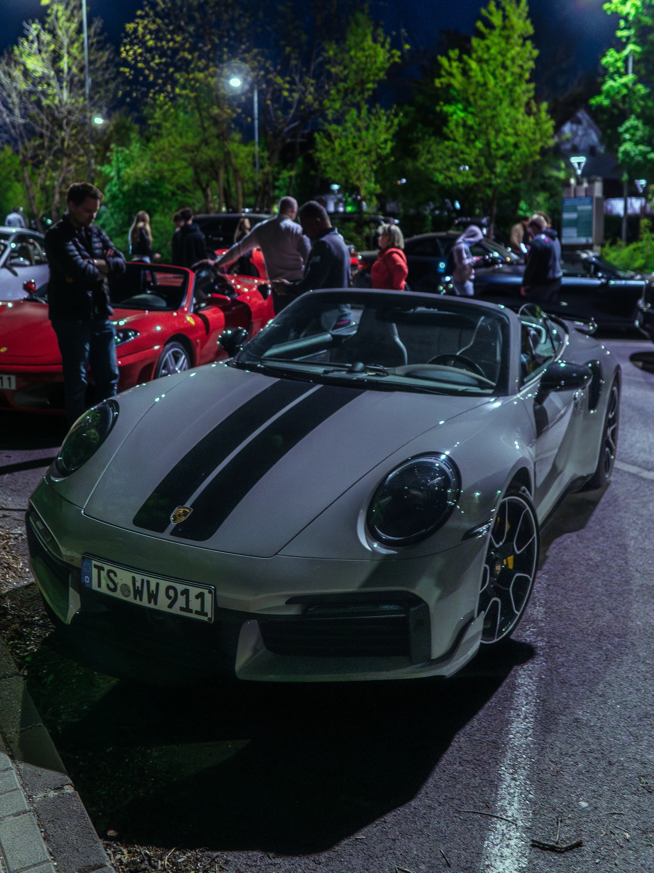 Porsche, frame 2