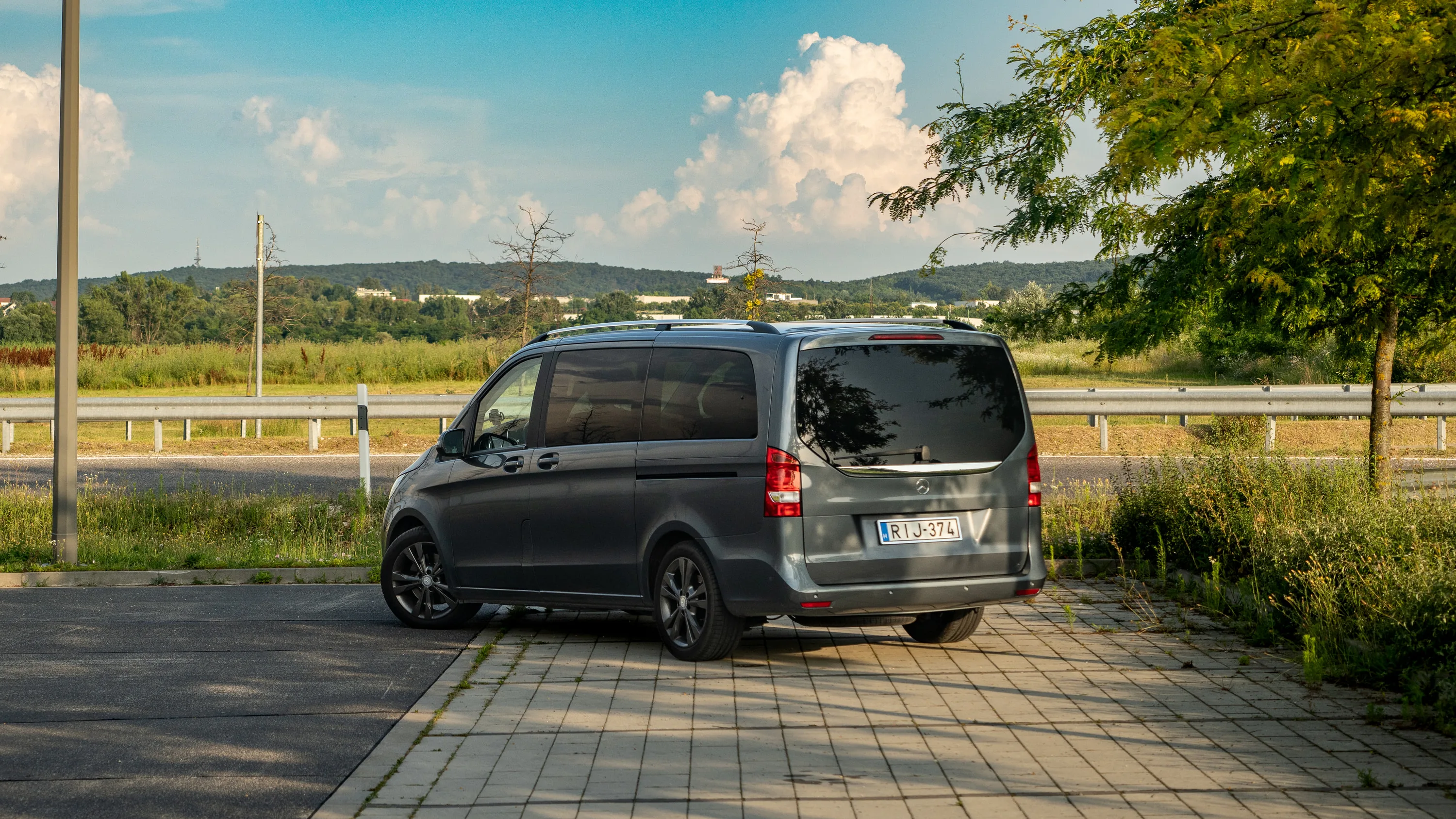 Mercedes-Benz V-Class, frame 2