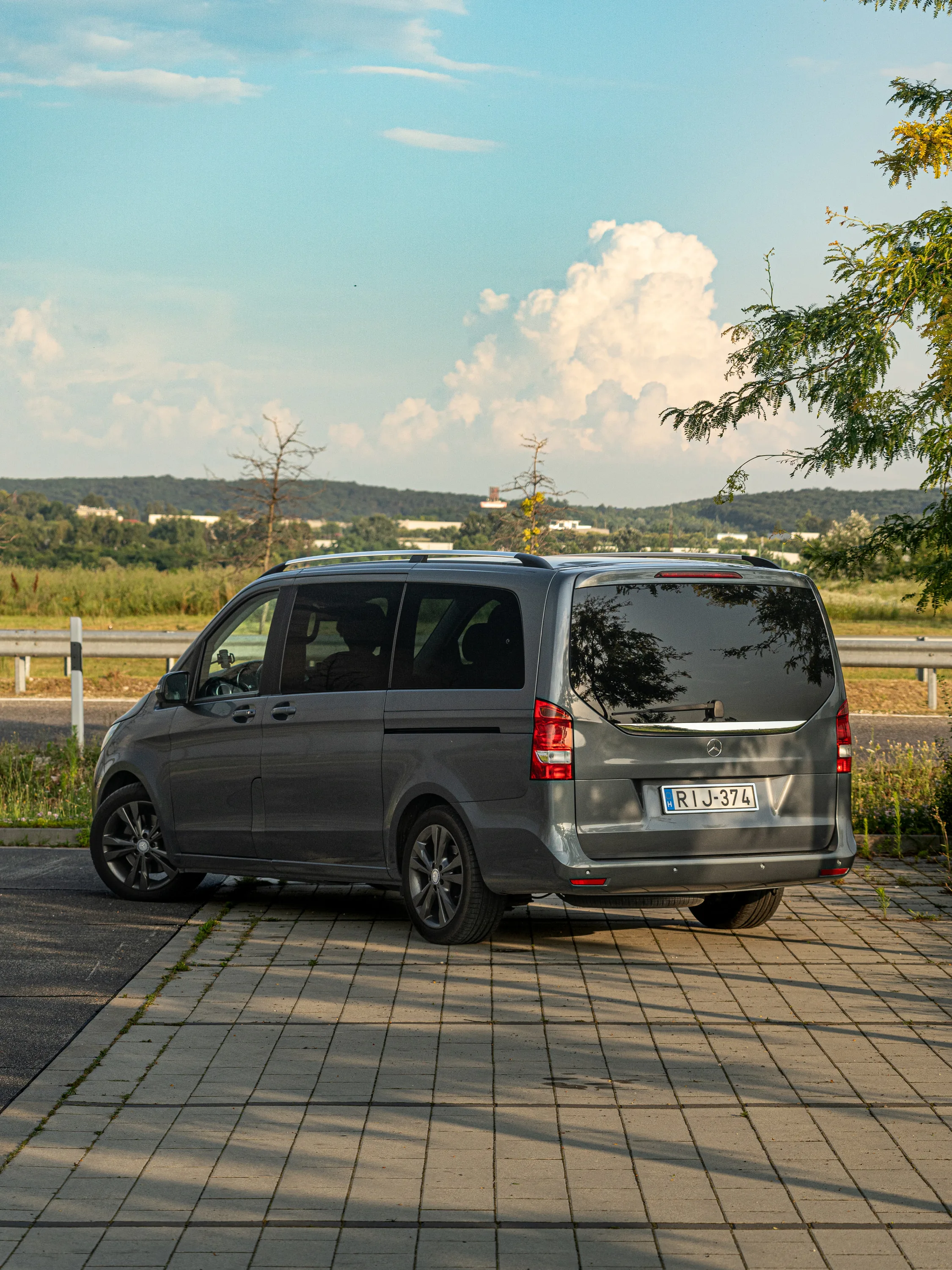 Mercedes-Benz V-Class, frame 3