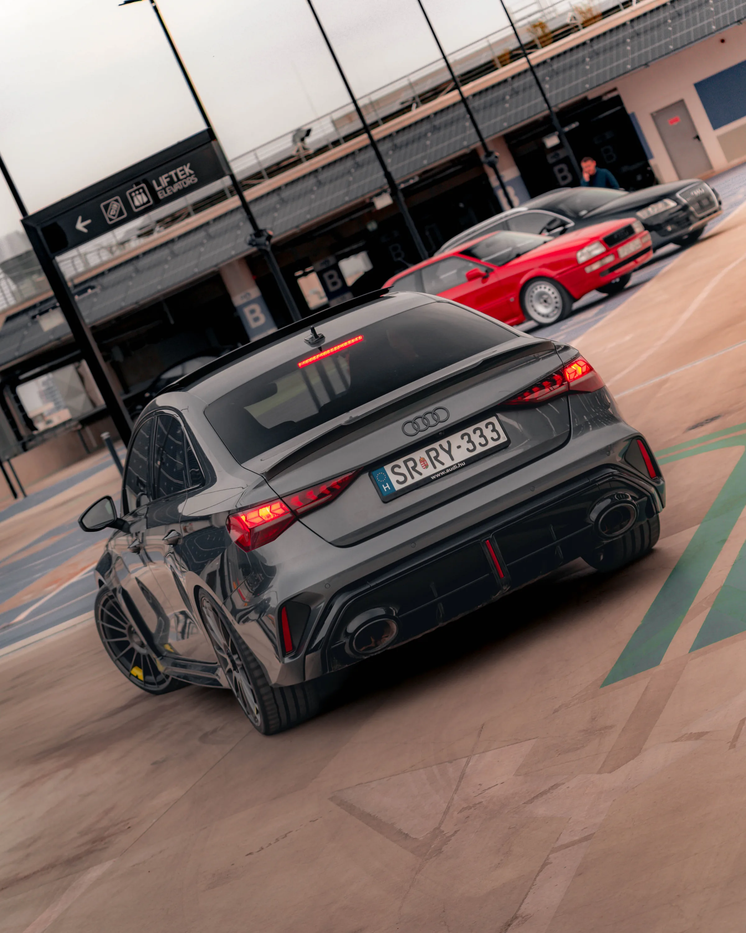 Audi RS, frame 9